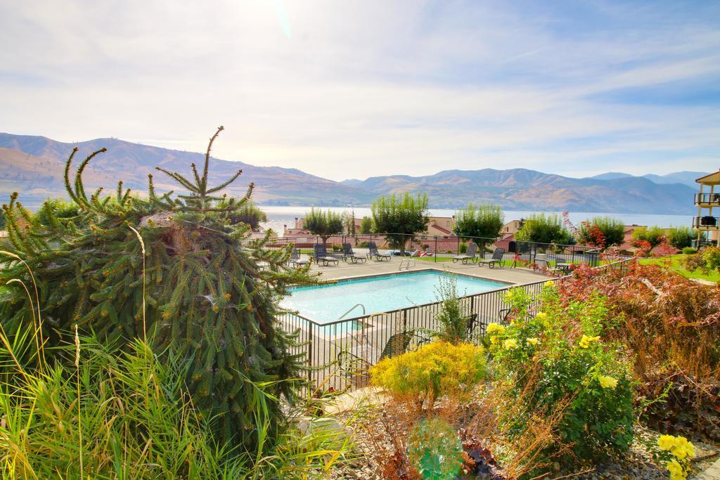 Lake Chelan Shores Bagian luar foto