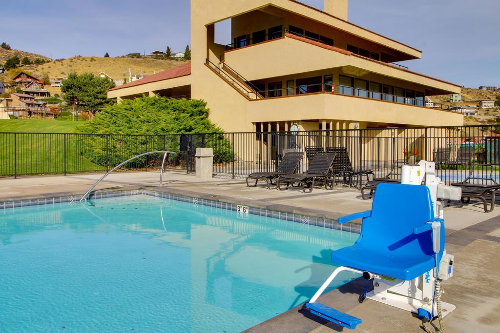 Lake Chelan Shores Bagian luar foto